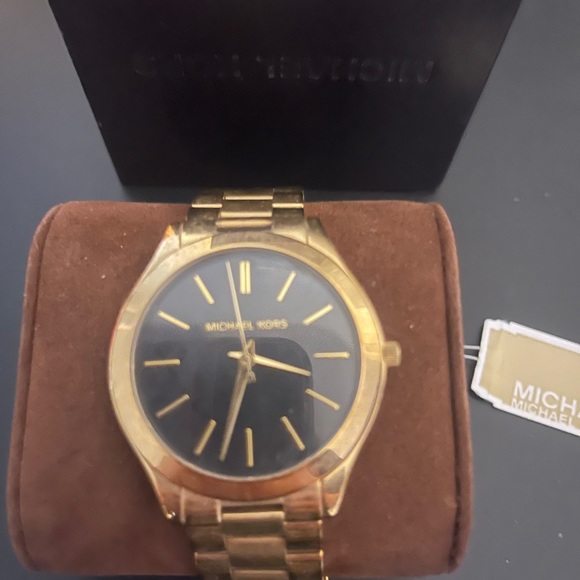 Michael Kors Watch - Picture 2 of 3